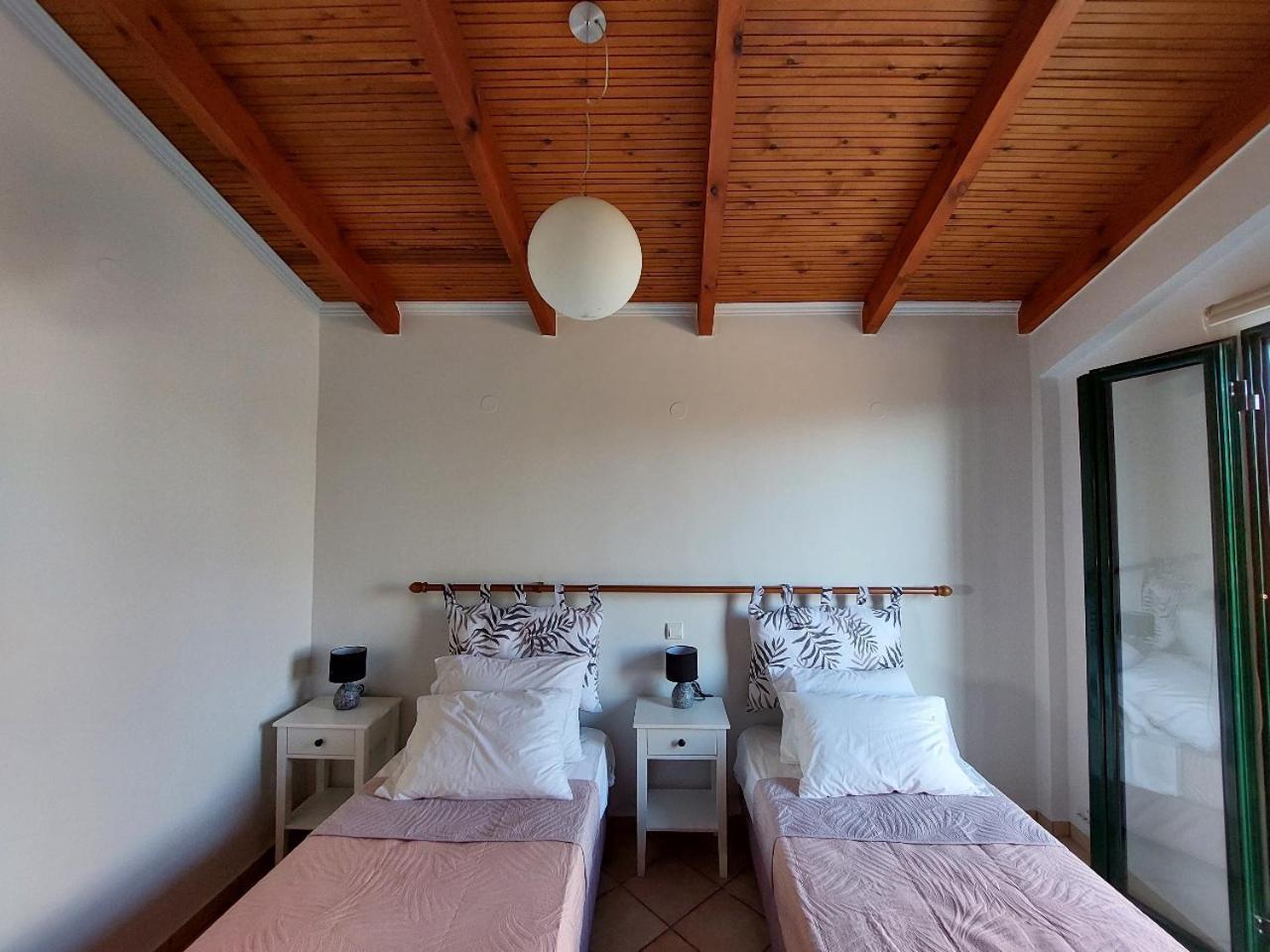Villa Near Seitan Beach Khordhákion Exteriör bild